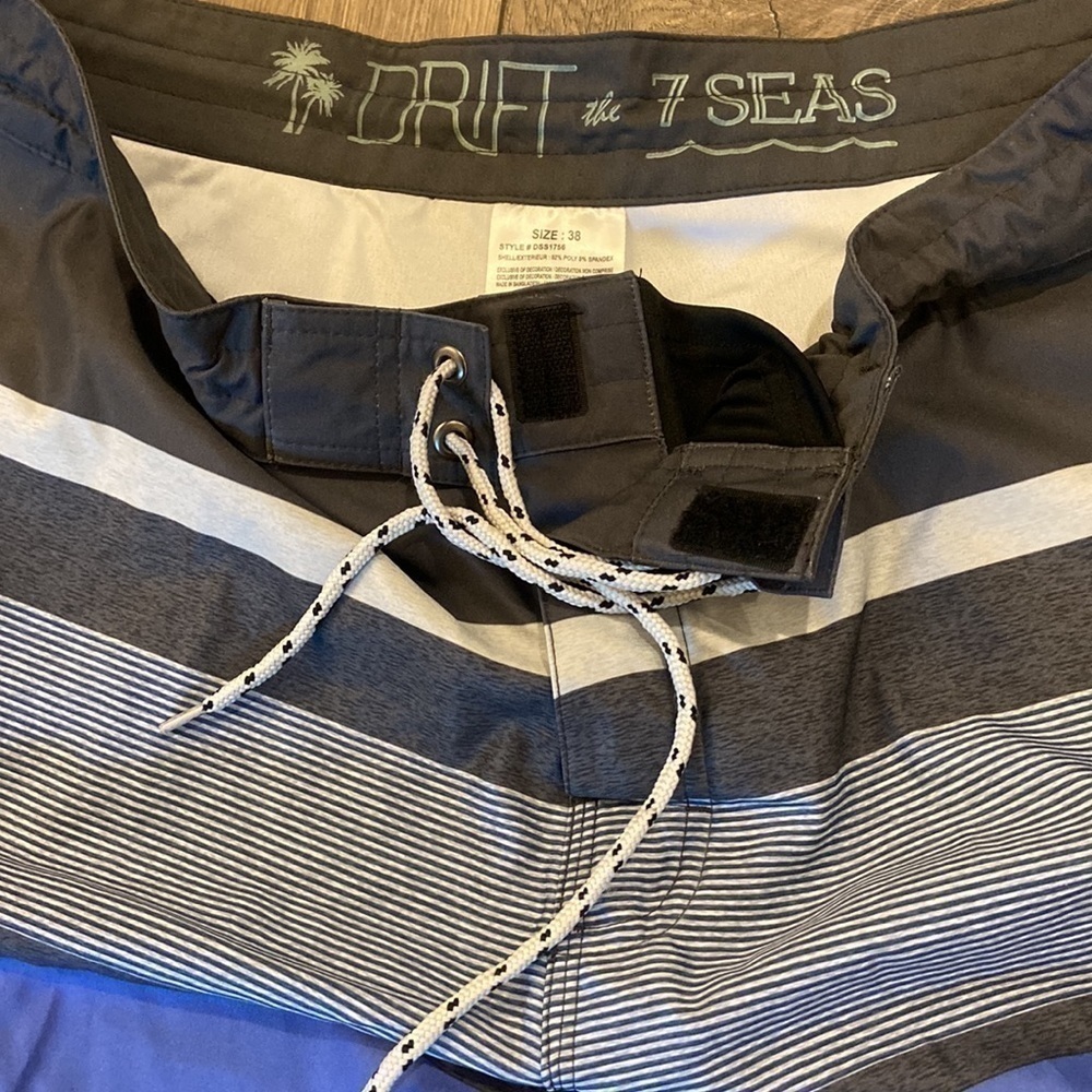 Drift board shorts - Picture 6 of 9